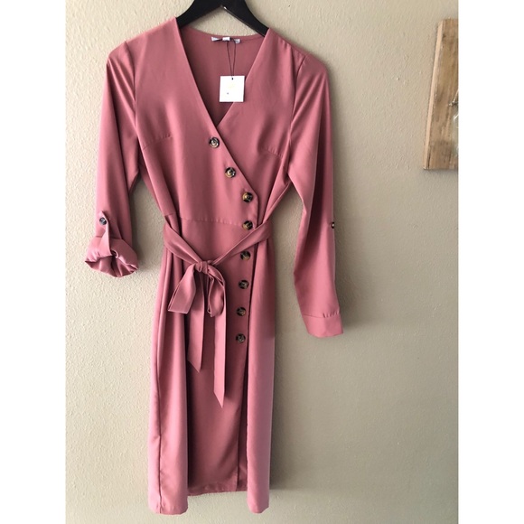 Button Down Midi Dress In Rose - Picture 2 of 4